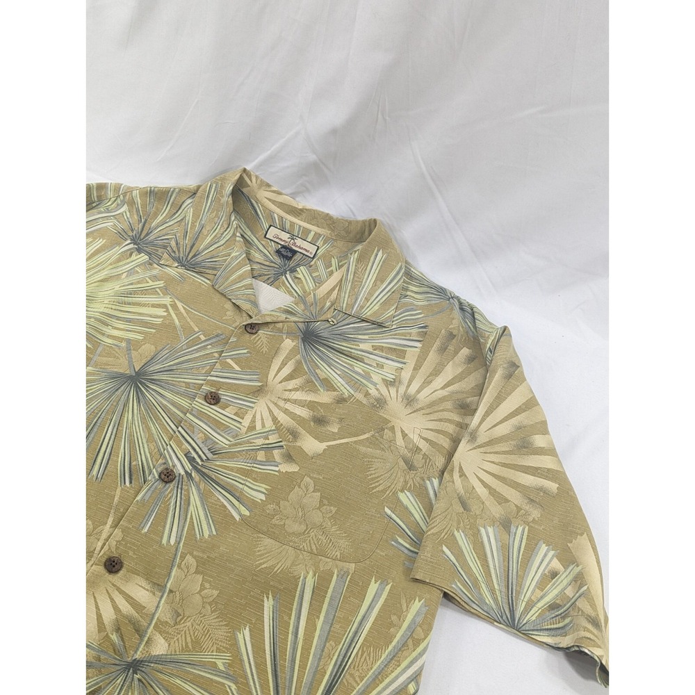 Tommy Bahama Button Down Short Sleeve 100% Silk Beautiful Size XL Wood Buttons